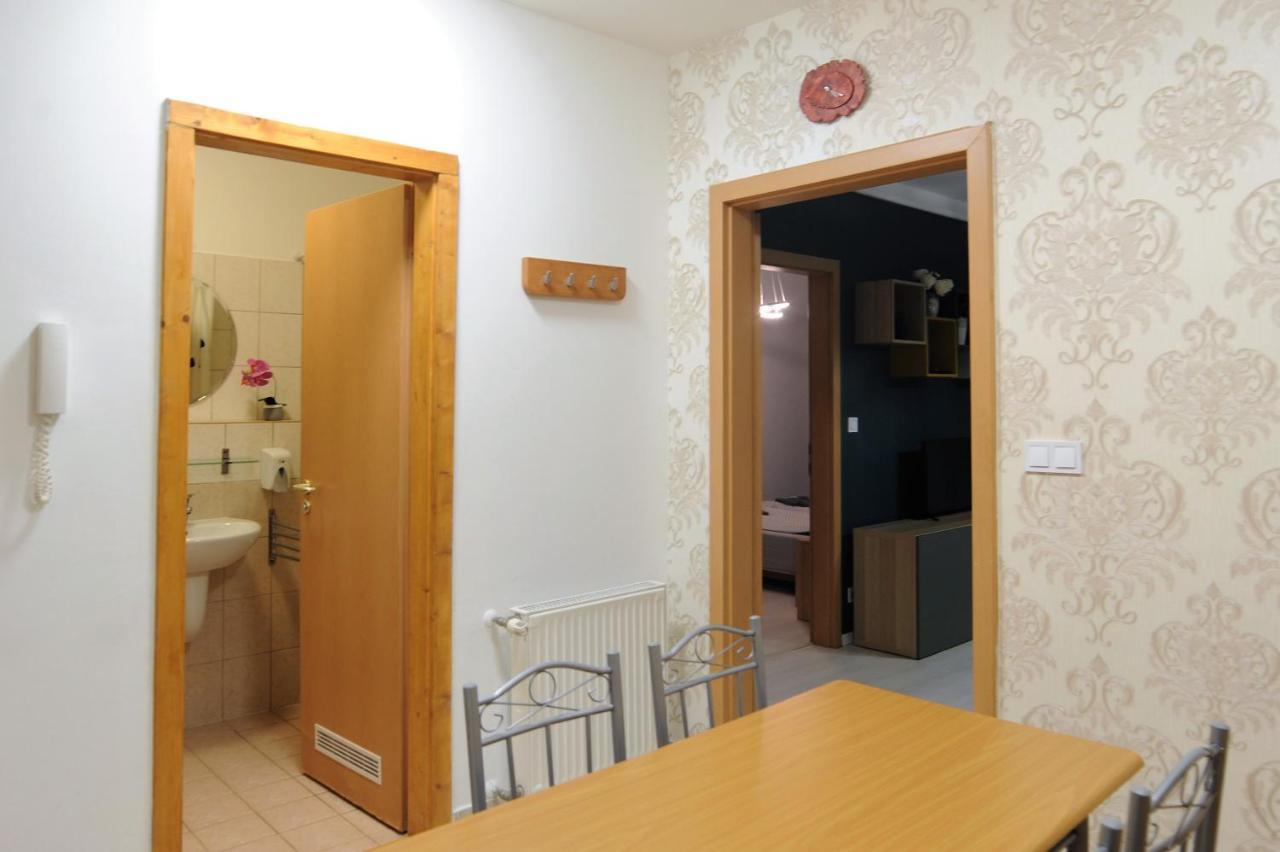 Lovely Apartment In The Heart Of Budapeste Exterior foto