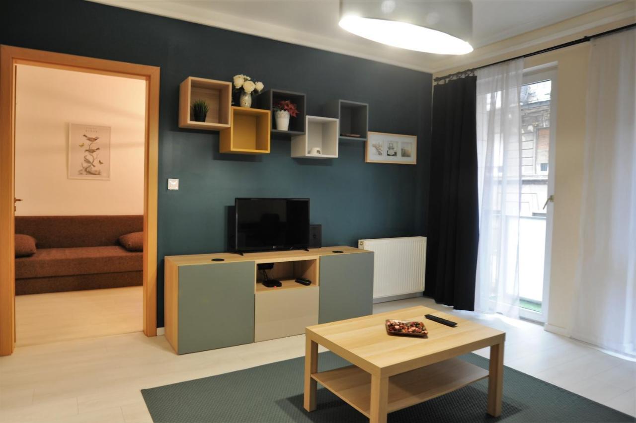 Lovely Apartment In The Heart Of Budapeste Exterior foto