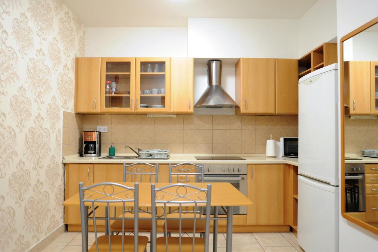 Lovely Apartment In The Heart Of Budapeste Exterior foto