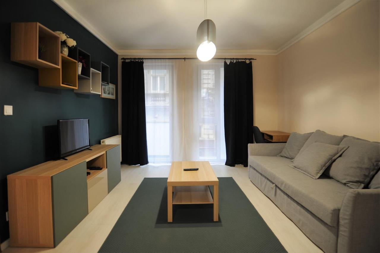 Lovely Apartment In The Heart Of Budapeste Exterior foto
