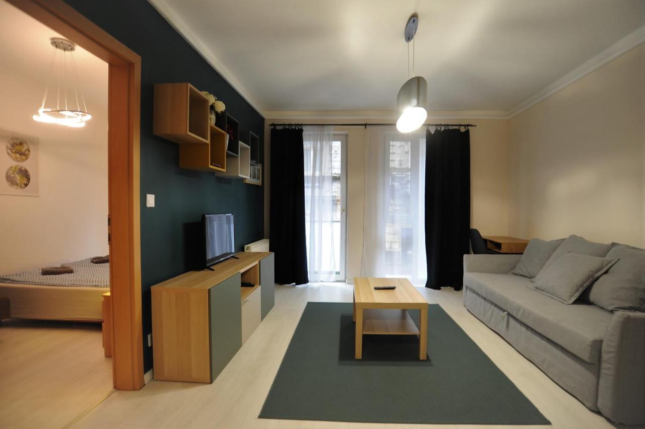 Lovely Apartment In The Heart Of Budapeste Exterior foto